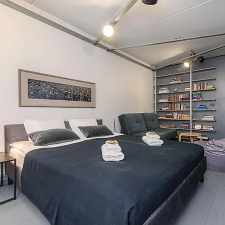 Apartman Hidden Submarine