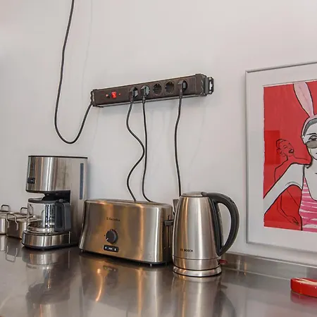 Hidden Submarine Апартаменты Вильнюс