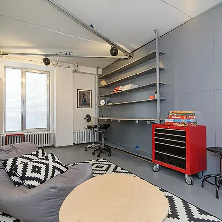 Апартаменты Hidden Submarine