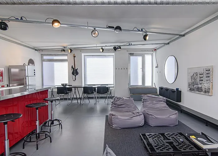 Apartman Hidden Submarine *