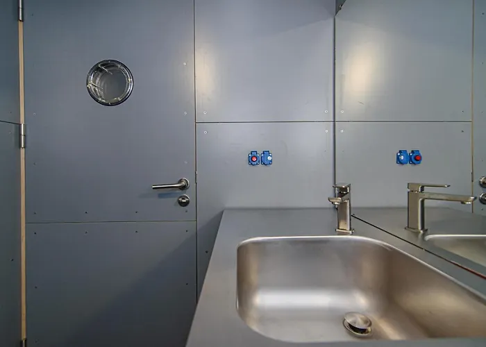 Hidden Submarine Apartament Wilno