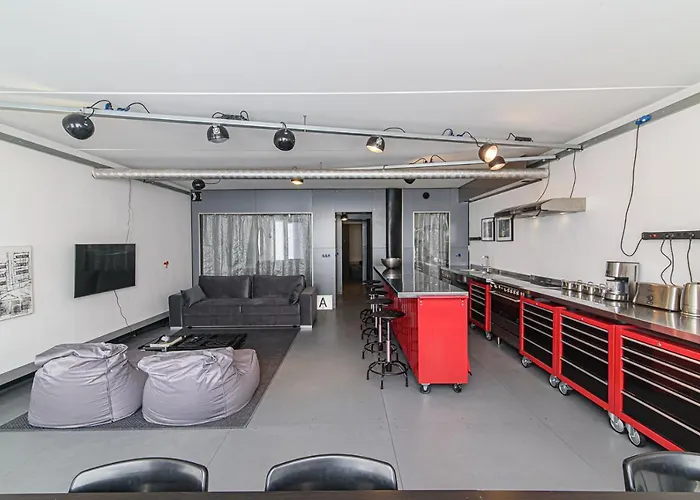 Hidden Submarine 维尔纽斯